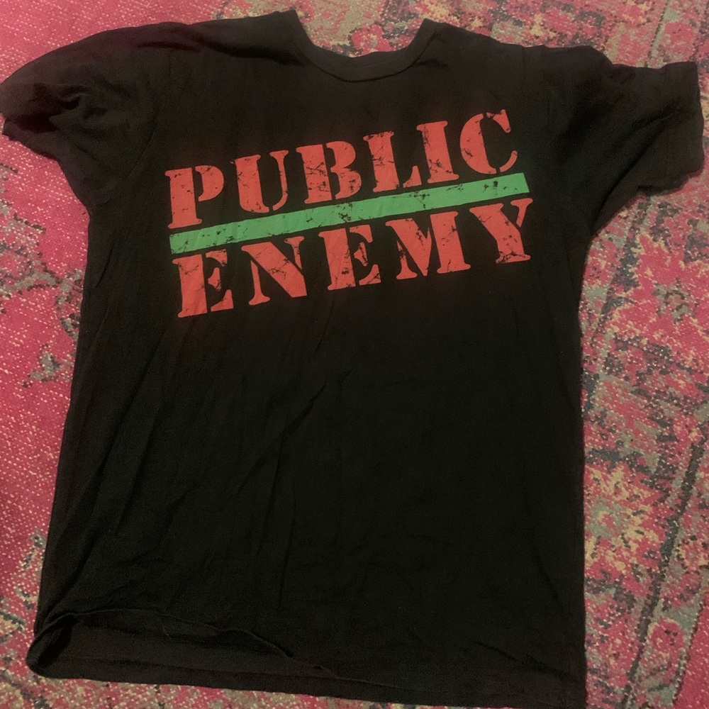 Public enemy tee